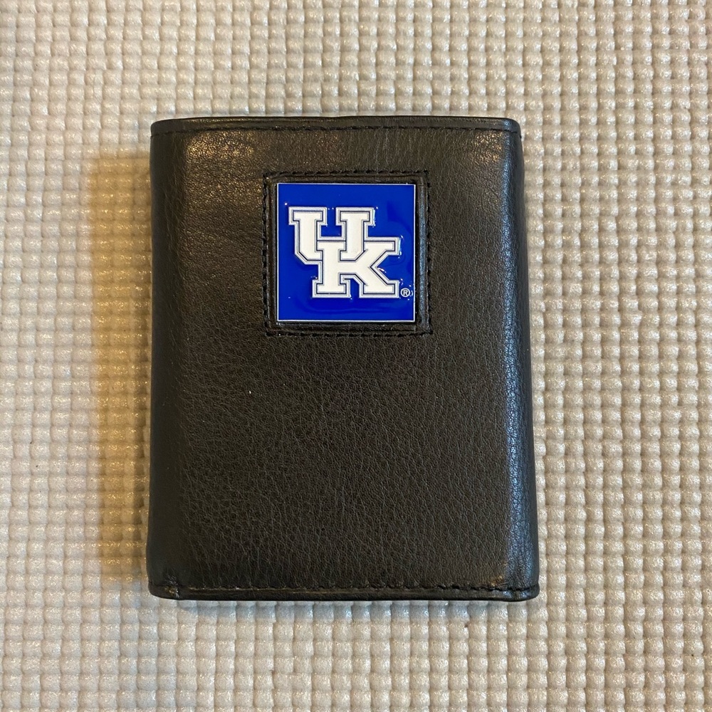 Kentucky tri fold wallet